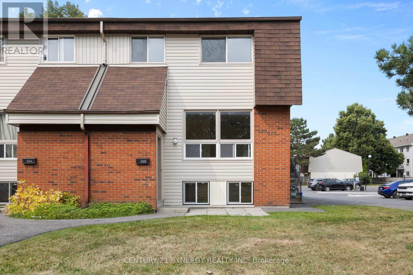 26 Sonnet Cres #b, Ottawa, ON K2H 8W7
