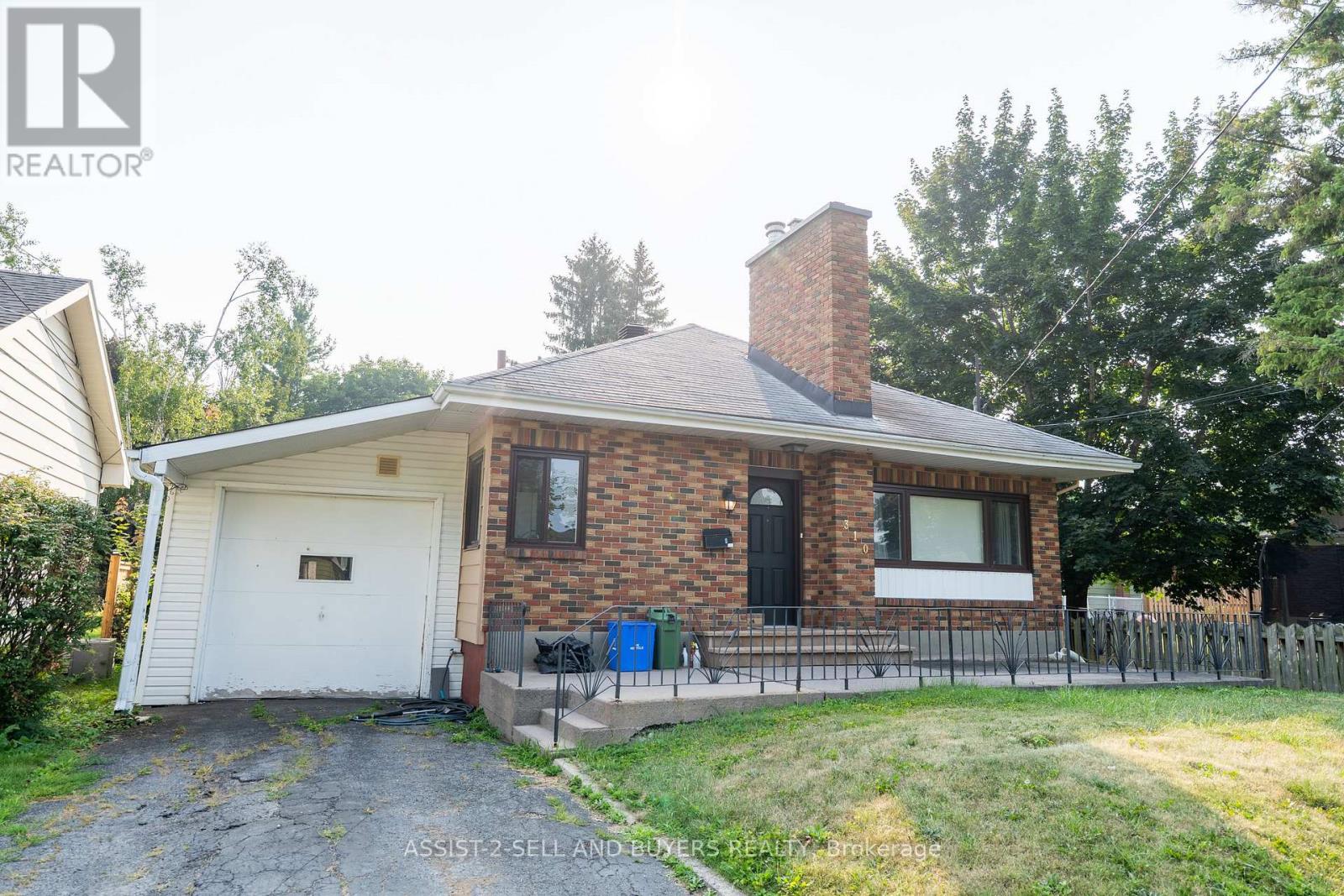 310 Westmoreland Ave, Cornwall, ON K6J 2G9