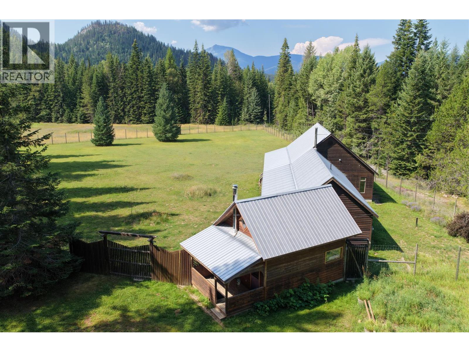 152 Talbot Rd, Salmo, BC V0G 1Z0