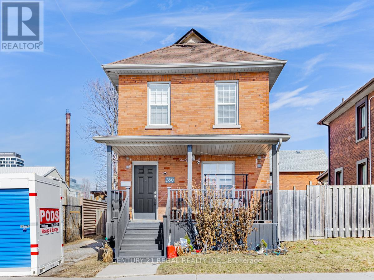 160 Bruce St, Oshawa, ON L1H 1R2