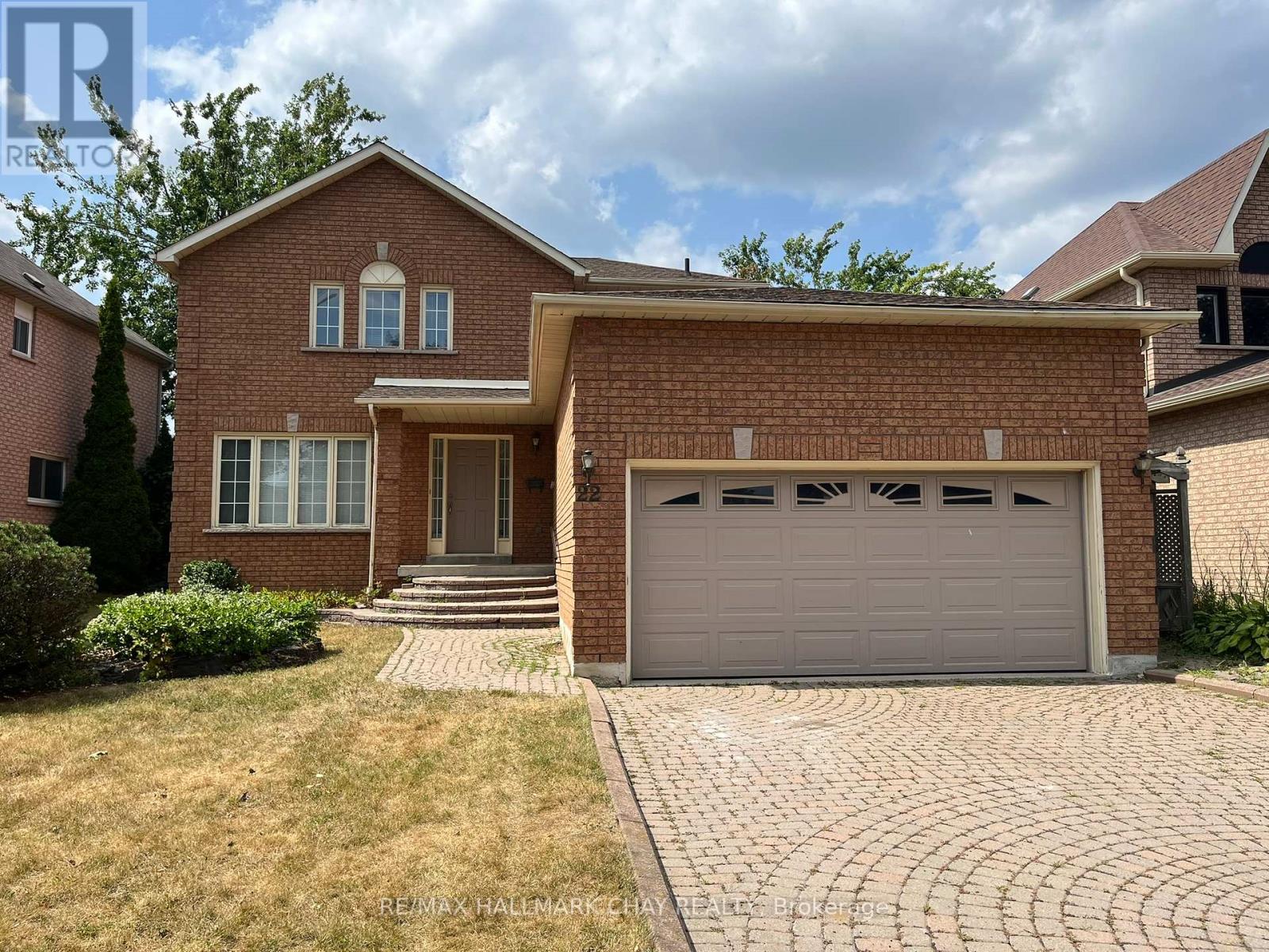 22 Stroud Pl, Barrie, ON L4N 7V4
