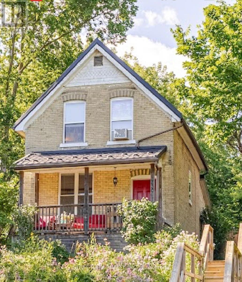 230 Hill St, London, ON N6B 1C9