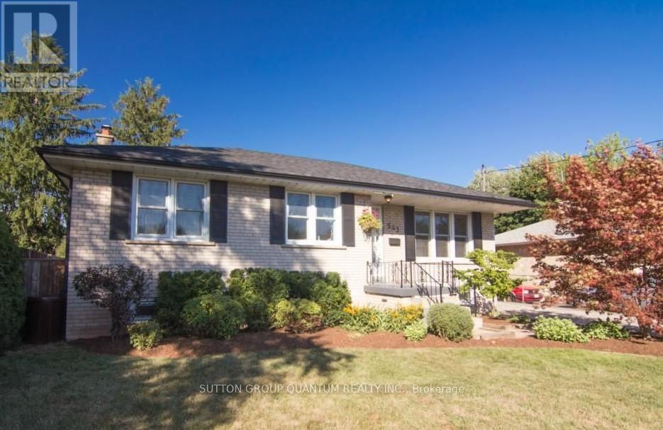 543 Taplow Cres, Oakville, ON L6L 4V9