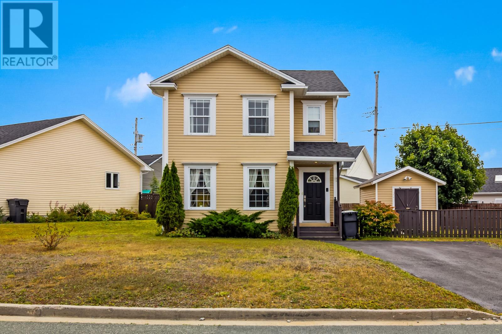 8 Croydon St, Paradise, NL A1L 1P7