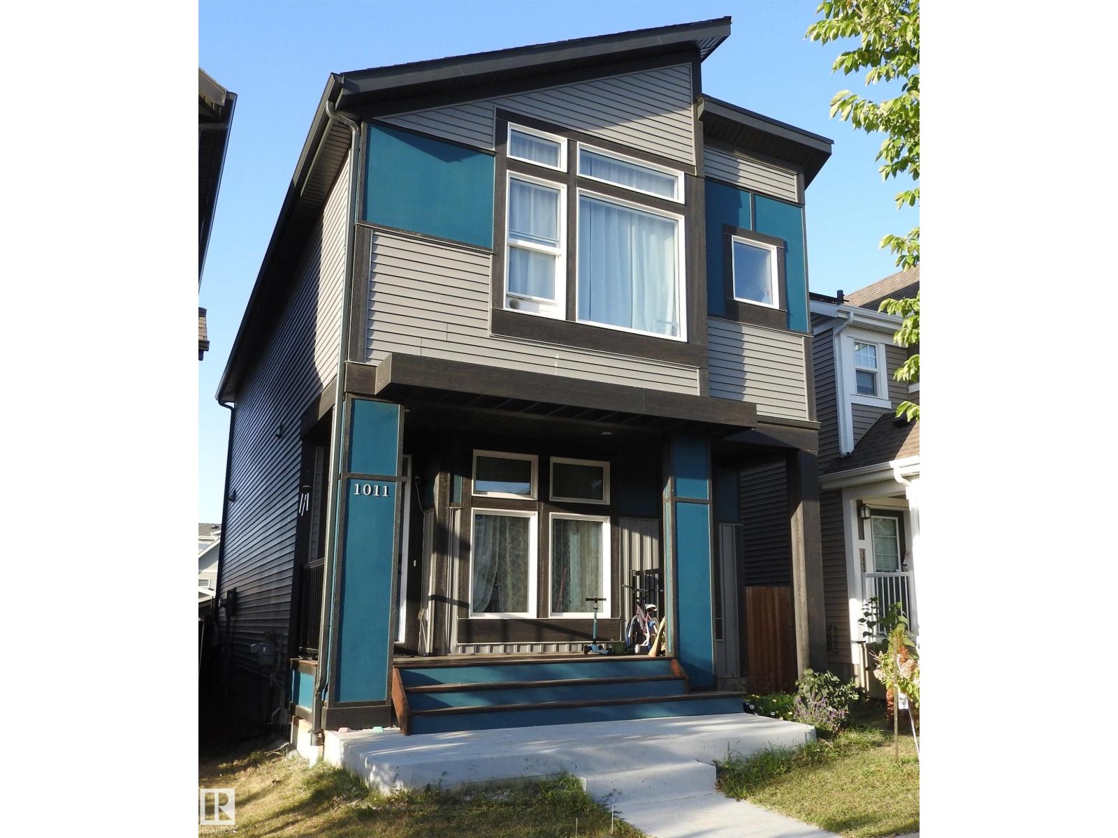 1011 Daniels Lo SW, Edmonton, AB T6W 4C9