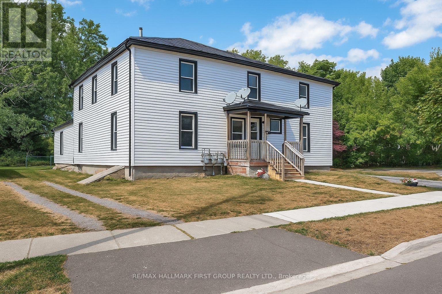 170-172 Blake St, Cobourg, ON K9A 2K5