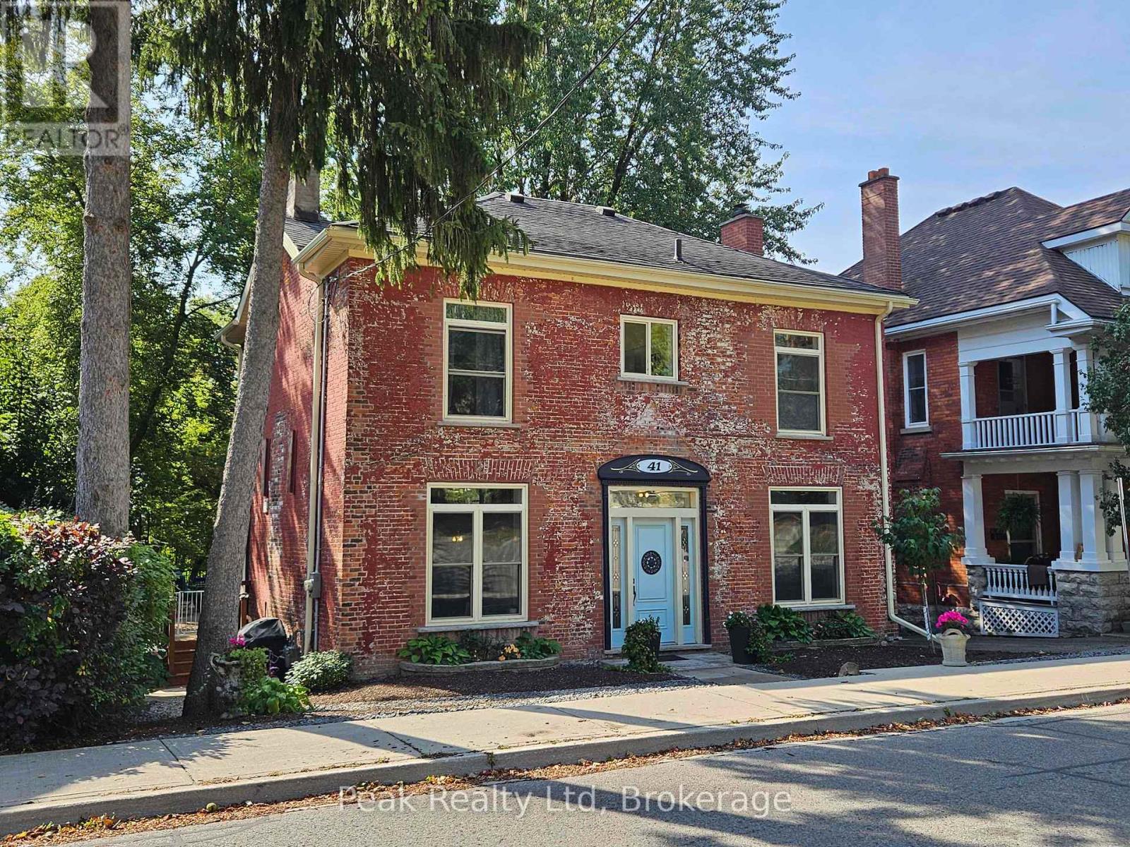 41 Douglas St, Stratford, ON N5A 5P3