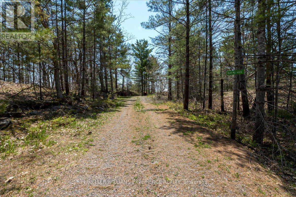 1075 Heintzman Gate, Gravenhurst, ON P0E 1N0
