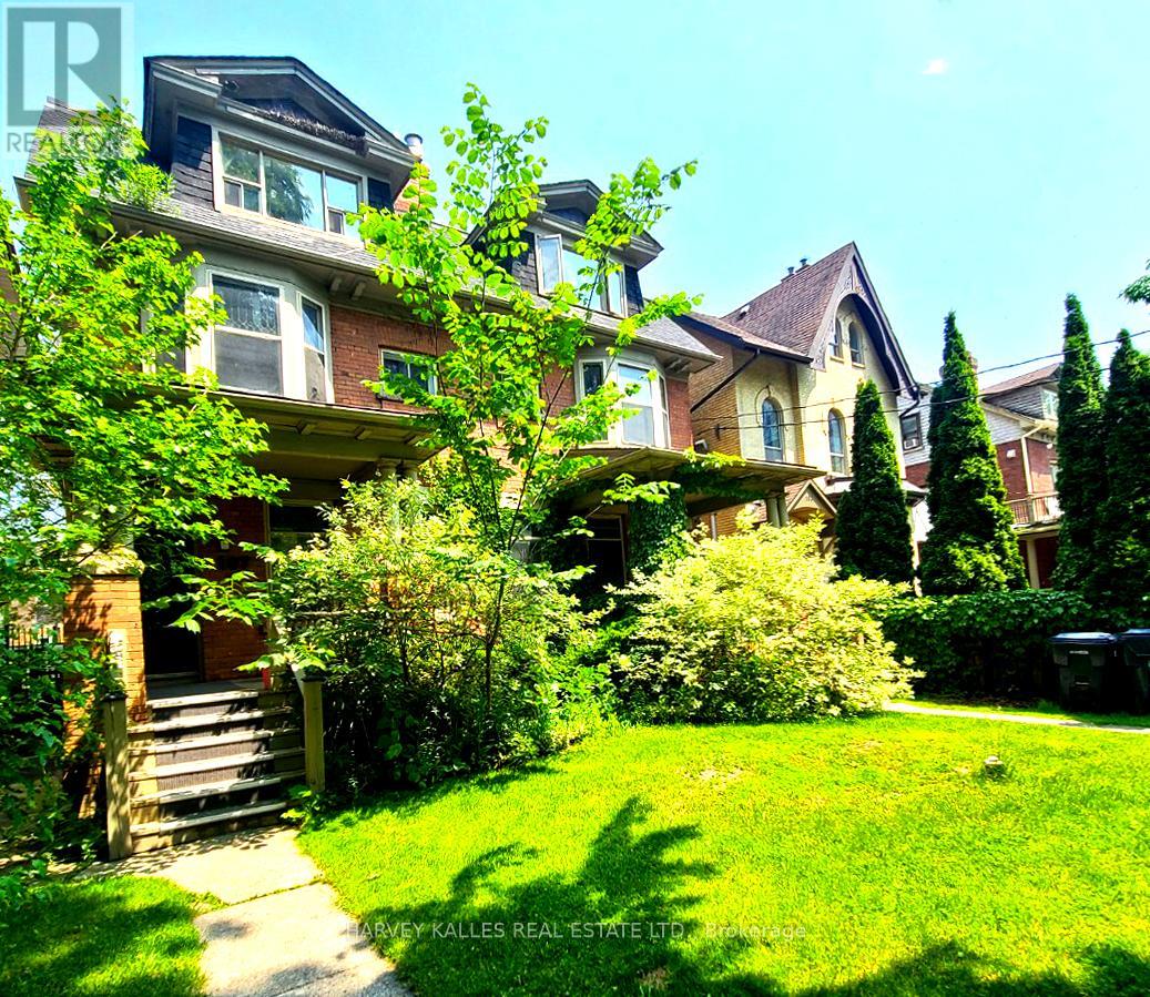 105-107 Pembroke St, Toronto, ON M5A 2N9