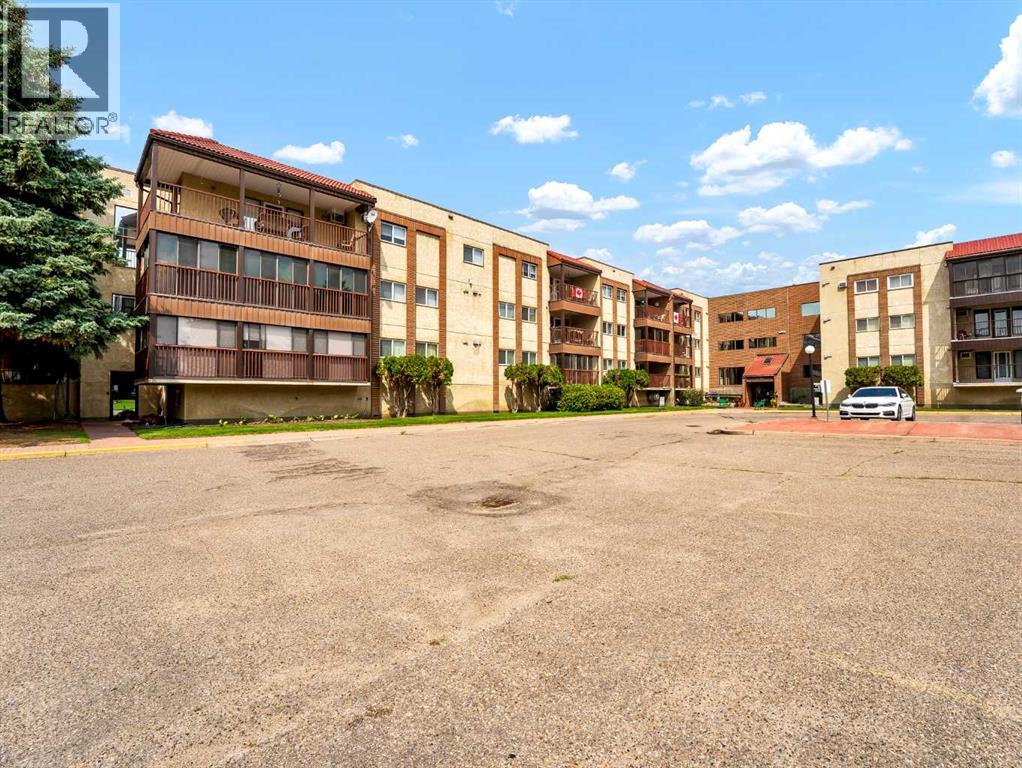 3090 15 Avenue Se Unit 225, Medicine Hat, AB T1B 3Z3