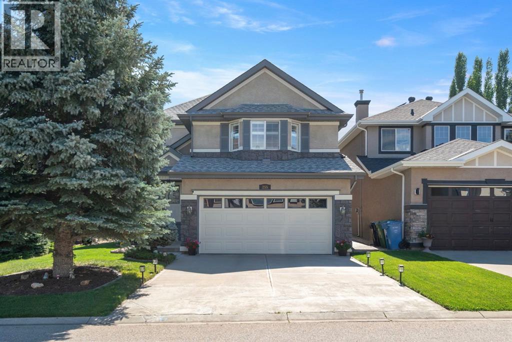 255 Everwillow Close SW, Calgary, AB T2Y 4G4