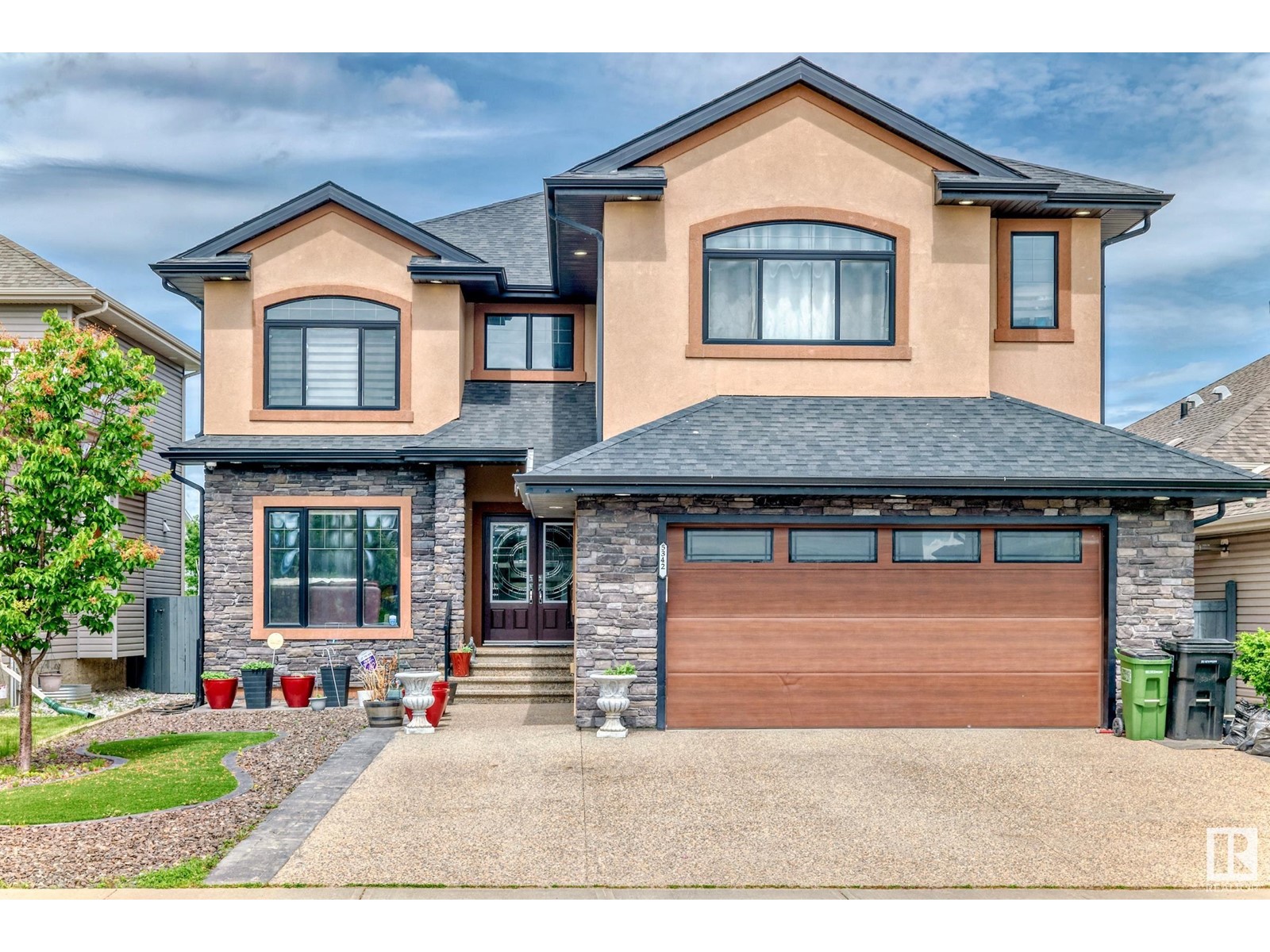 5342 Mullen Bn NW, Edmonton, AB T6R 0P9