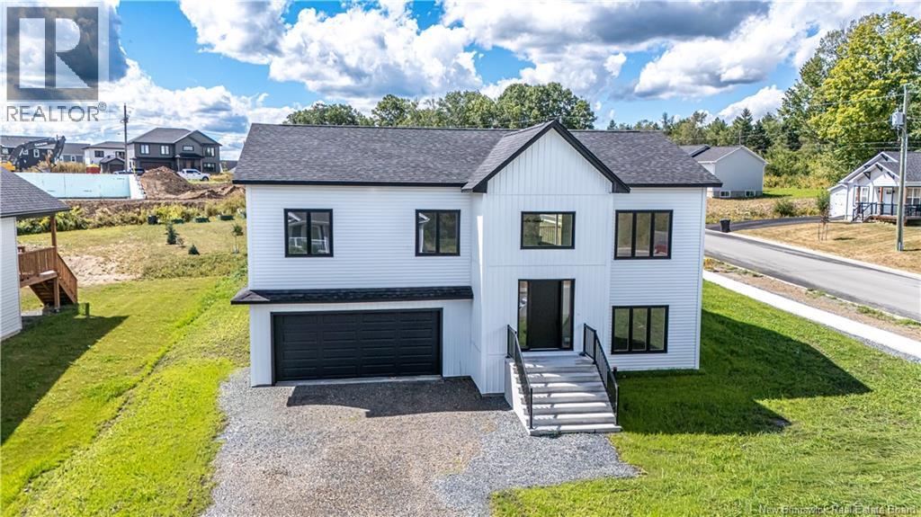 141 Regiment Creek Ave, Fredericton, NB E3G 0G3