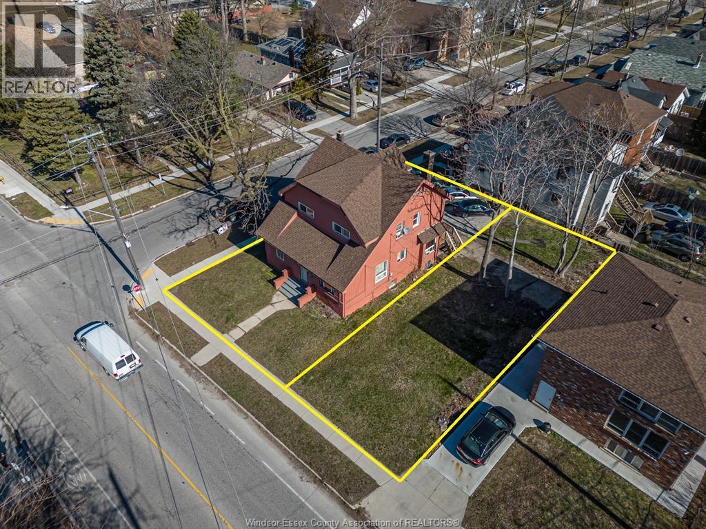 412 Prince Rd, Windsor, ON N9C 2Y8