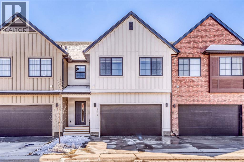 201 Cooperswood Green Sw Unit 204, Airdrie, AB T4B 3Y6