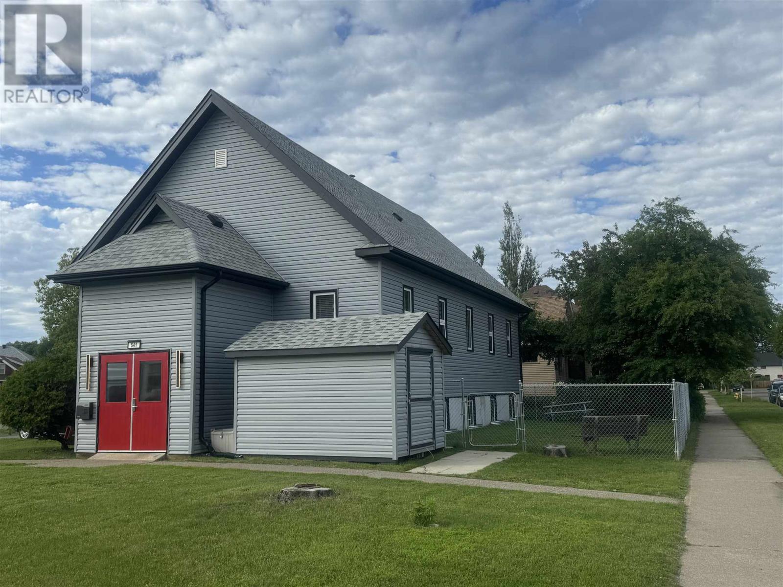 541 Luci Ct, Thunder Bay, ON P7E 1H2