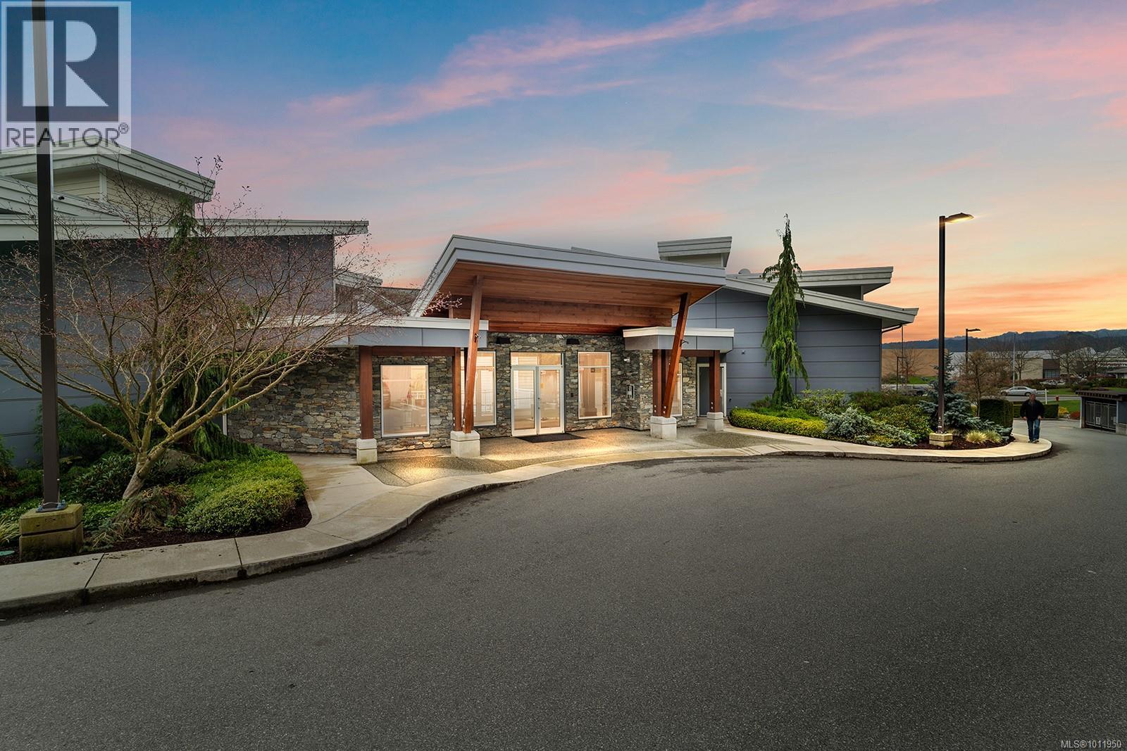 4960 Songbird Pl Unit 213 Pl, Nanaimo, BC V9T 0H7