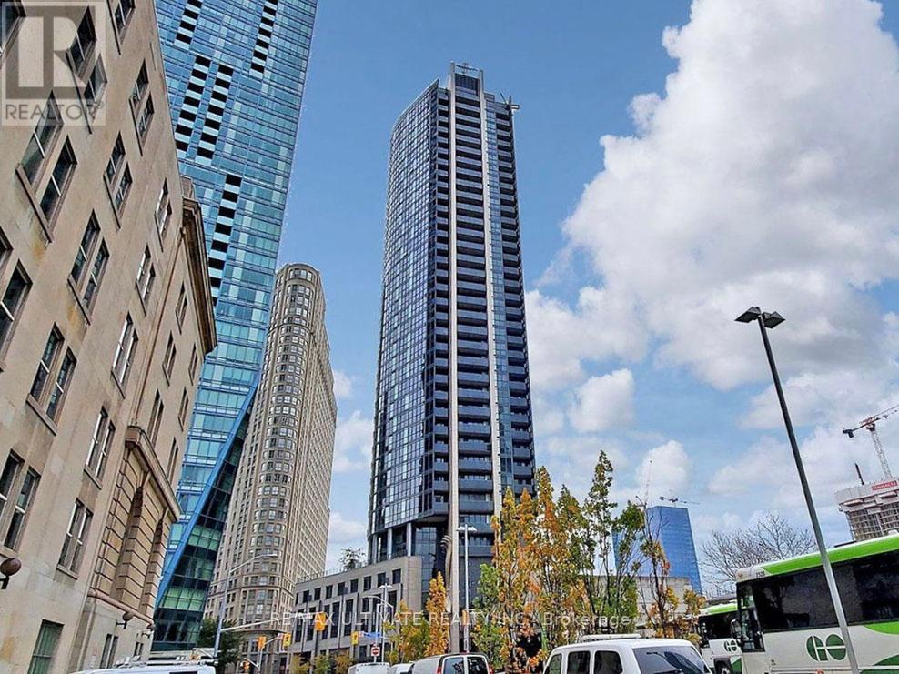 3001 1 The Esplanade, Toronto, ON M5E 0A8