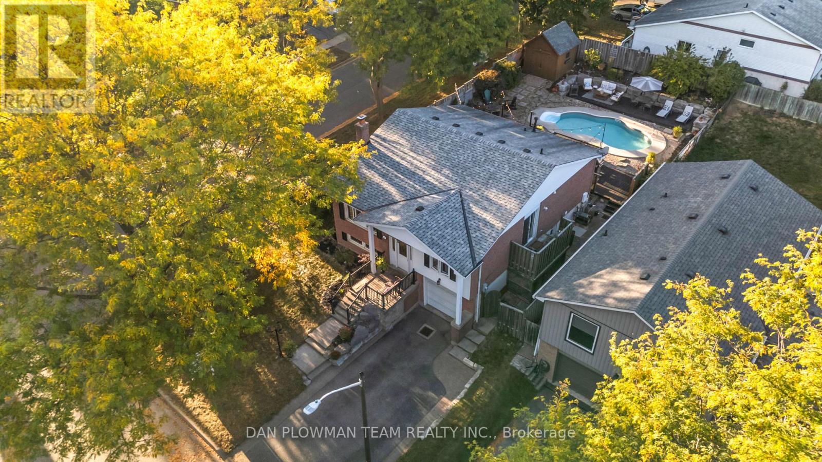 123 Guthrie Cres, Whitby, ON L1P 1A6