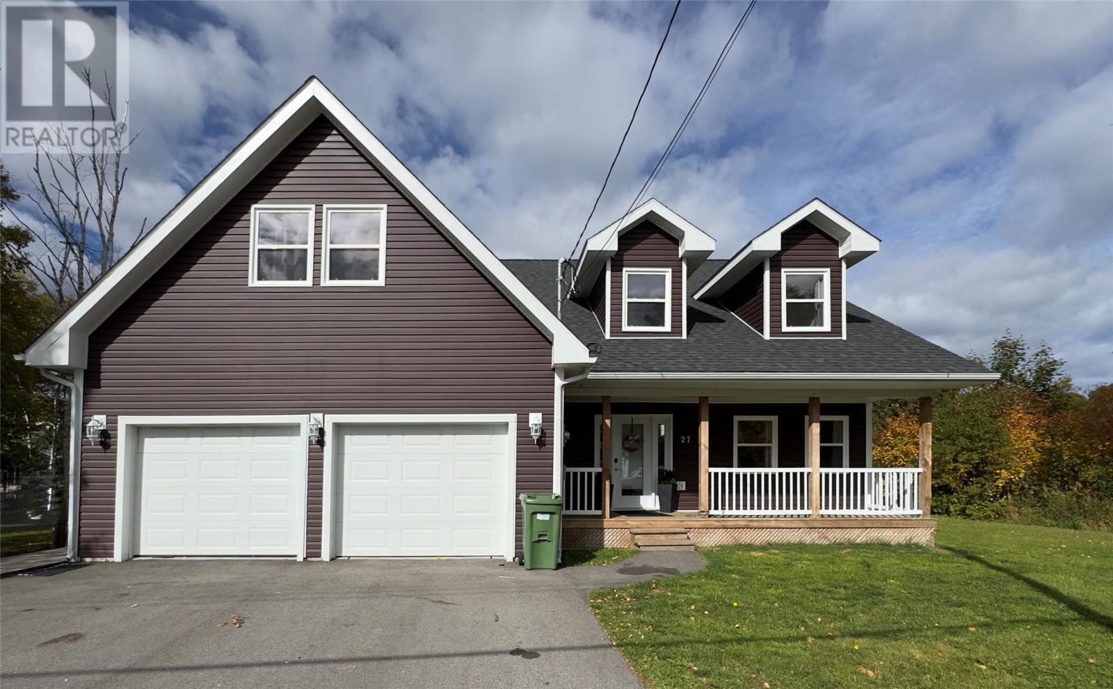 27 Dawson Dr, Pasadena, NL A0L 1K0