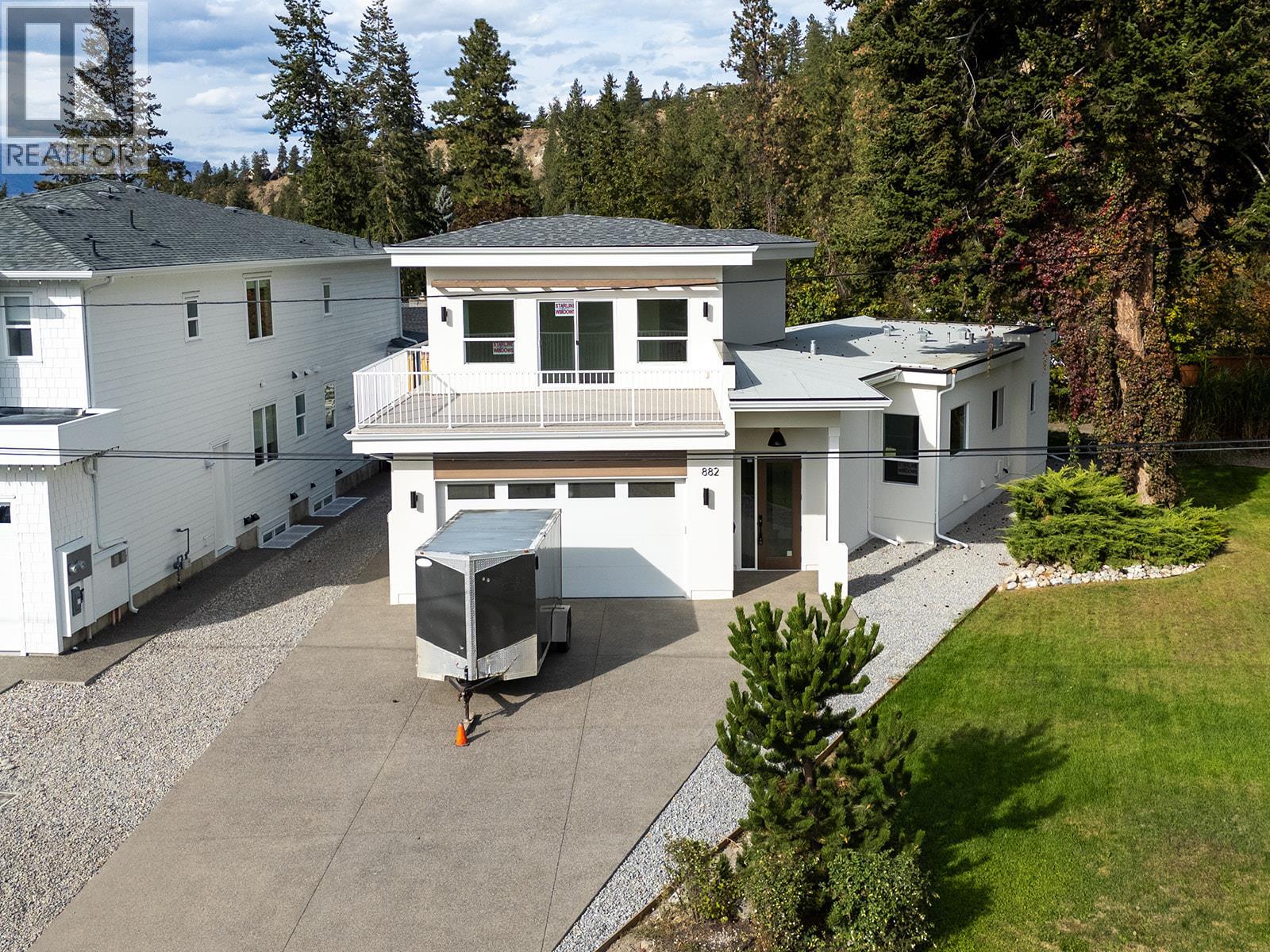 882 Hubbard Rd, Kelowna, BC V1W 1N9