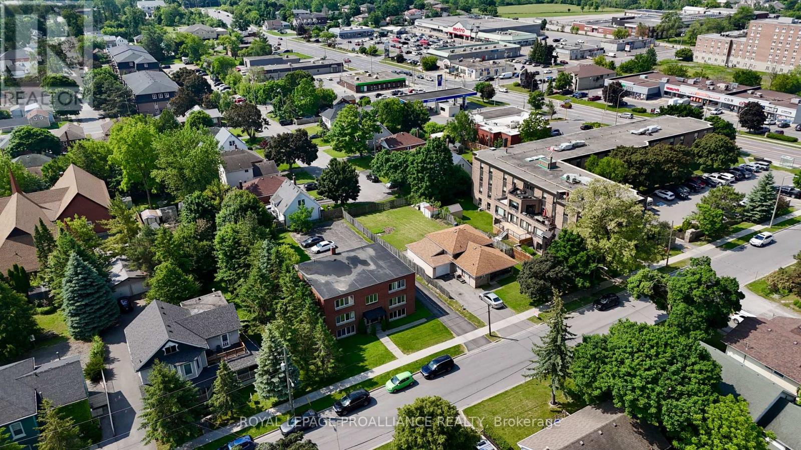 57 Donald St, Belleville, ON K8P 2J2