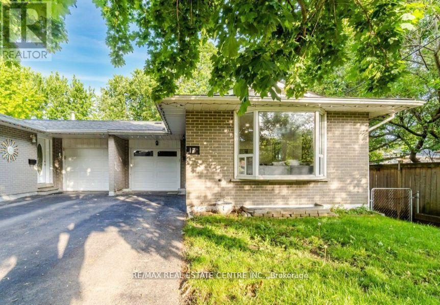 17 Shirley St, Orangeville, ON L9W 2T3