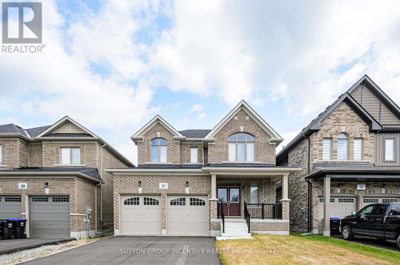 37 Baycroft Blvd, Essa Angus, ON L3W 0M1
