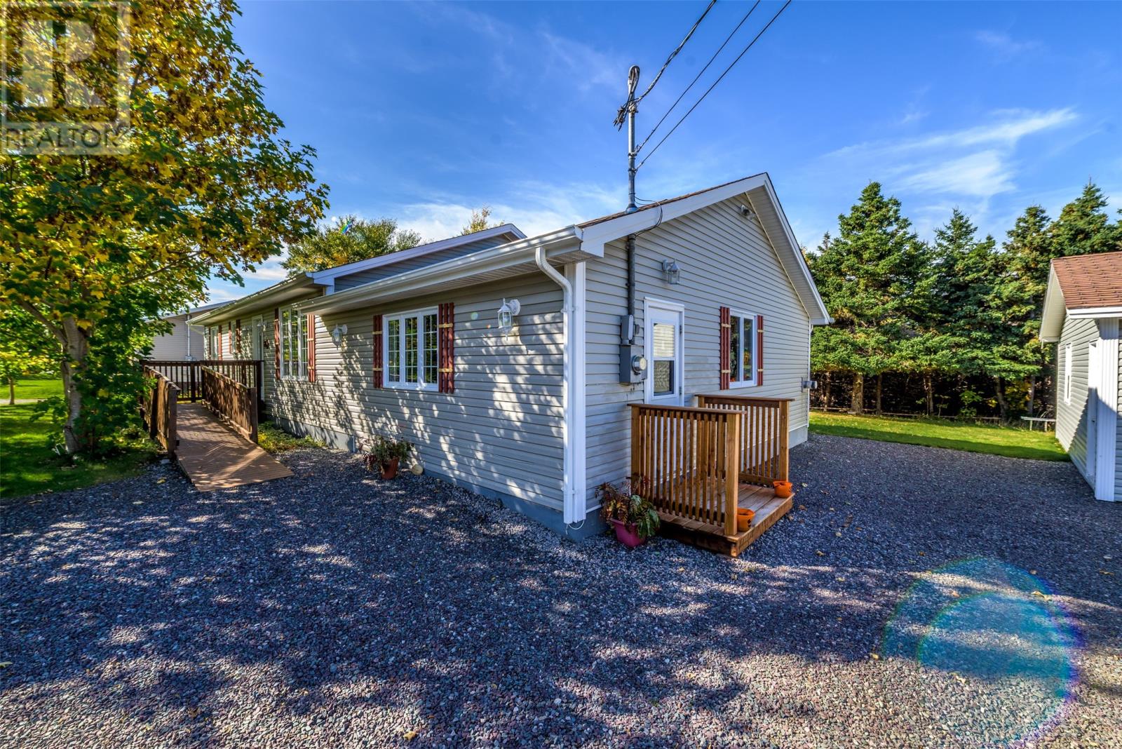 26 Birch Hill Rd, Pouch Cove, NL A0A 3L0