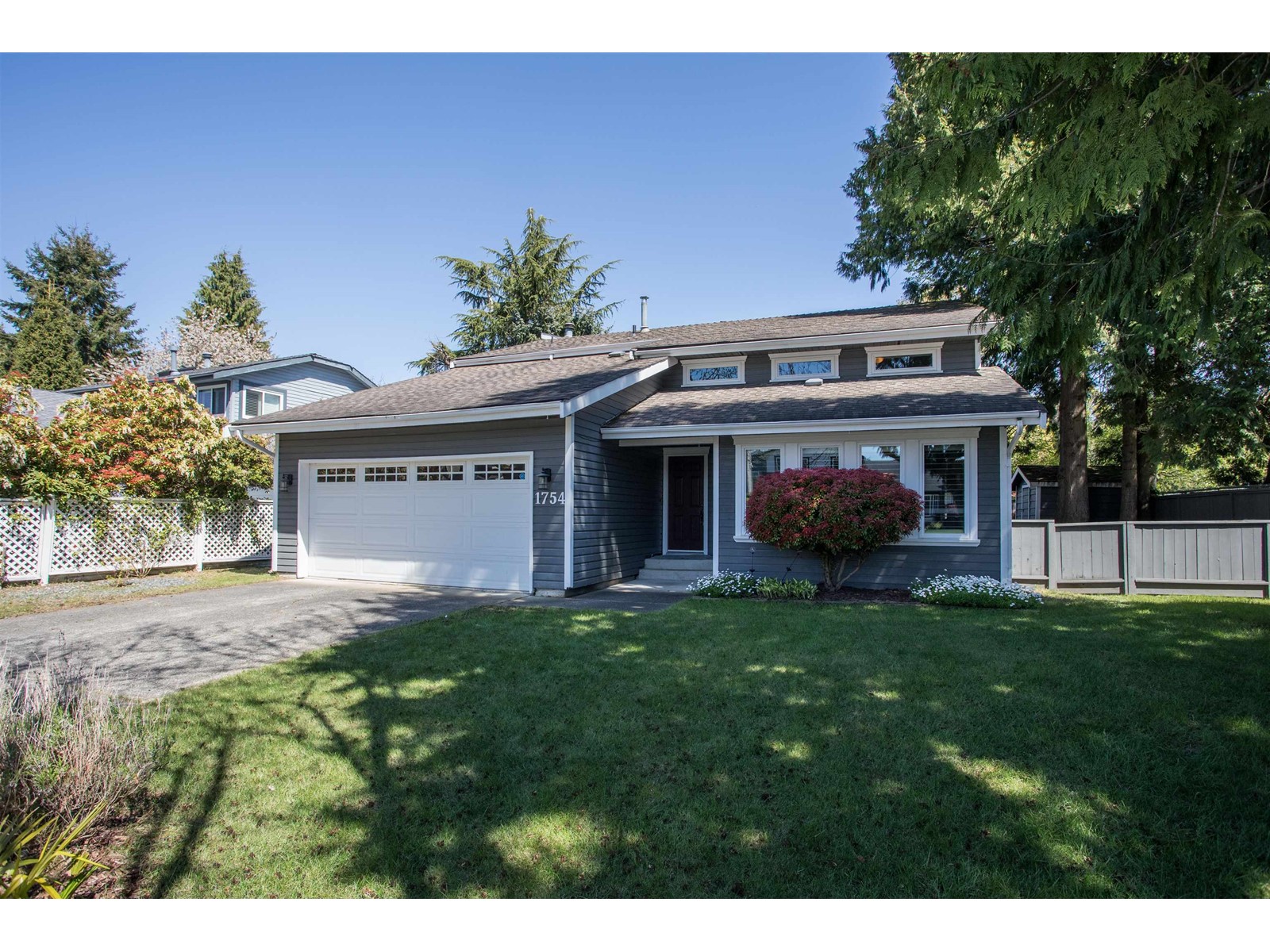 1754 142 Street, Surrey, BC V4A 5G7