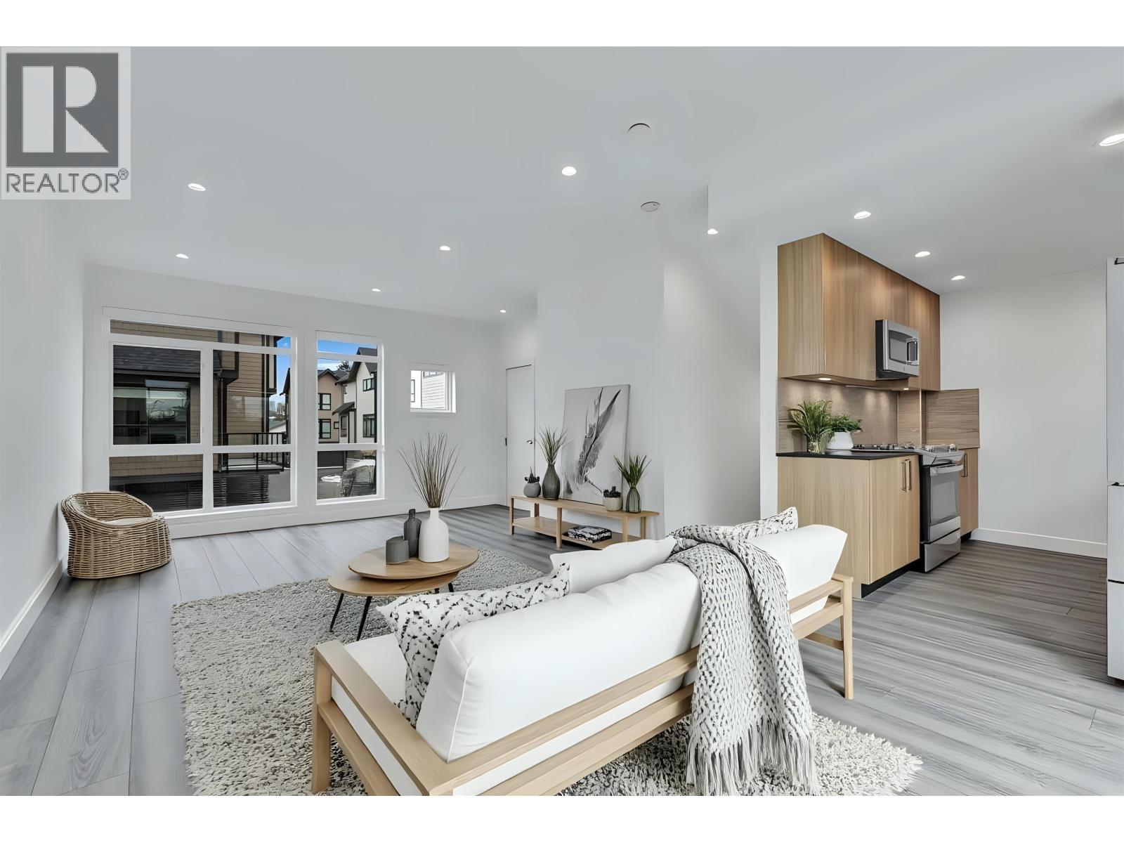 4300 Thompson Road Unit 2, Richmond, BC V6V 0C3