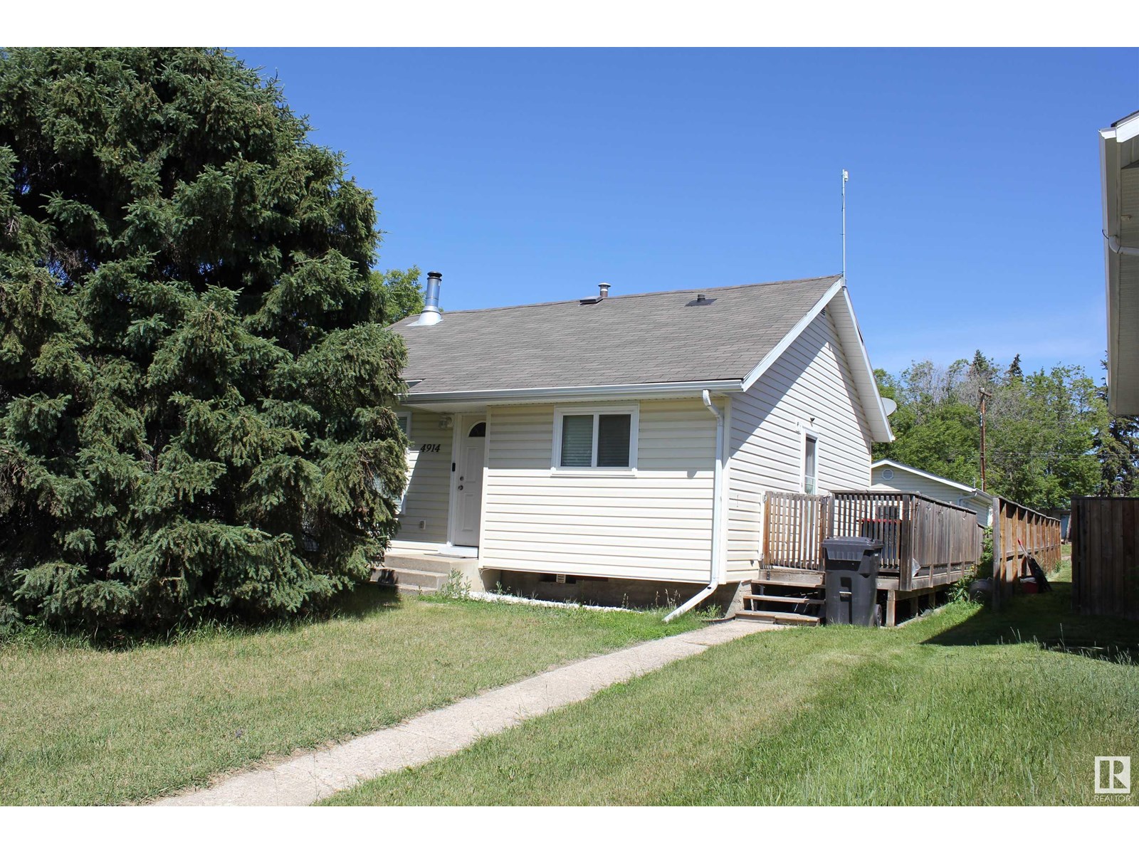 51 Av Unit 4914, Elk Point, AB T0A 1A0