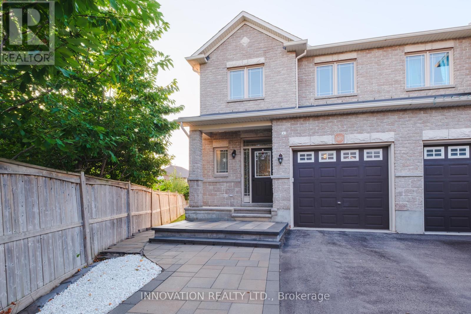 1609 Westhall Way N, Ottawa, ON K2M 0G8