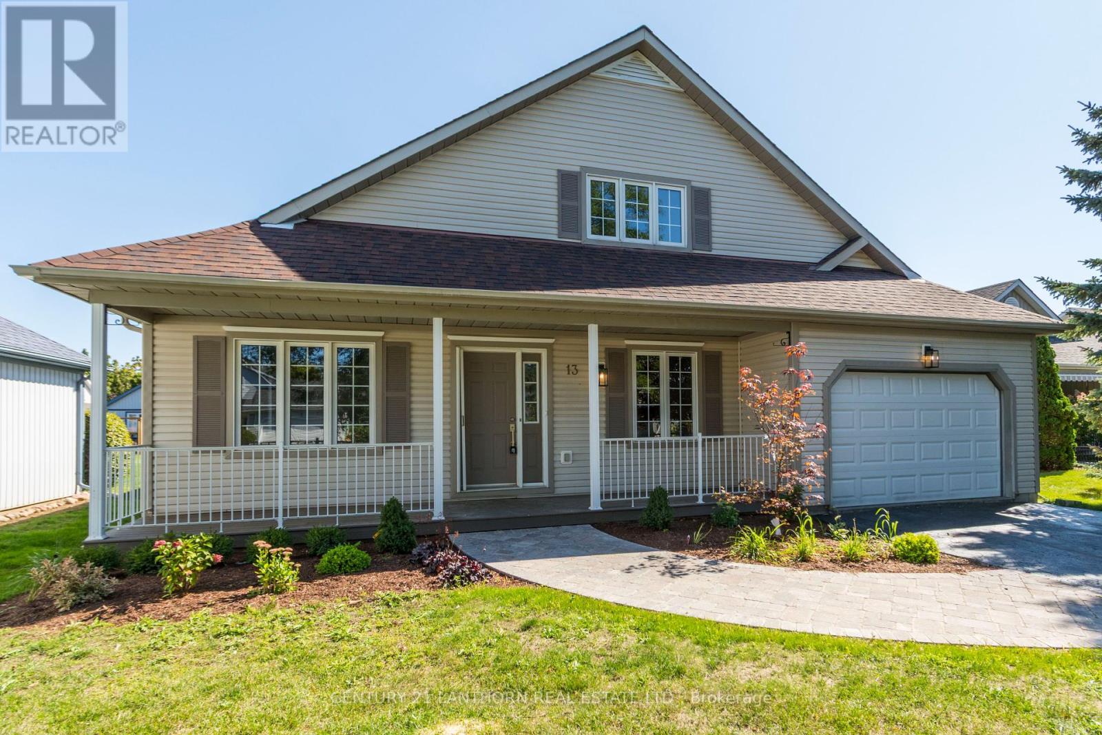 13 Nesbitt Dr, Brighton, ON K0K 1H0