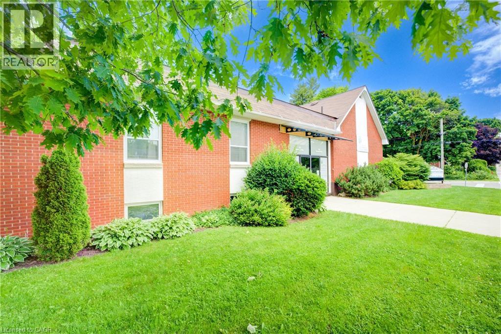 211 Birmingham St W, Wellington North, ON N0G 2L1
