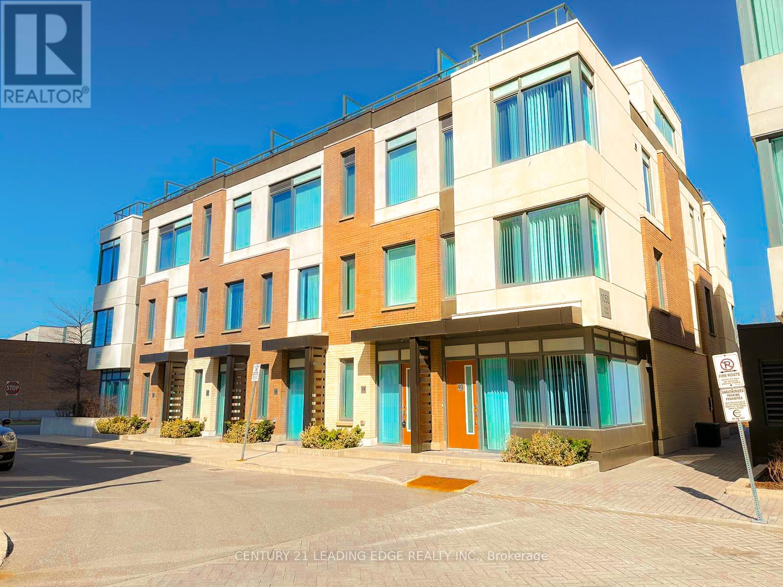 39 1050 Portage Pkwy, Vaughan, ON L4K 0K3