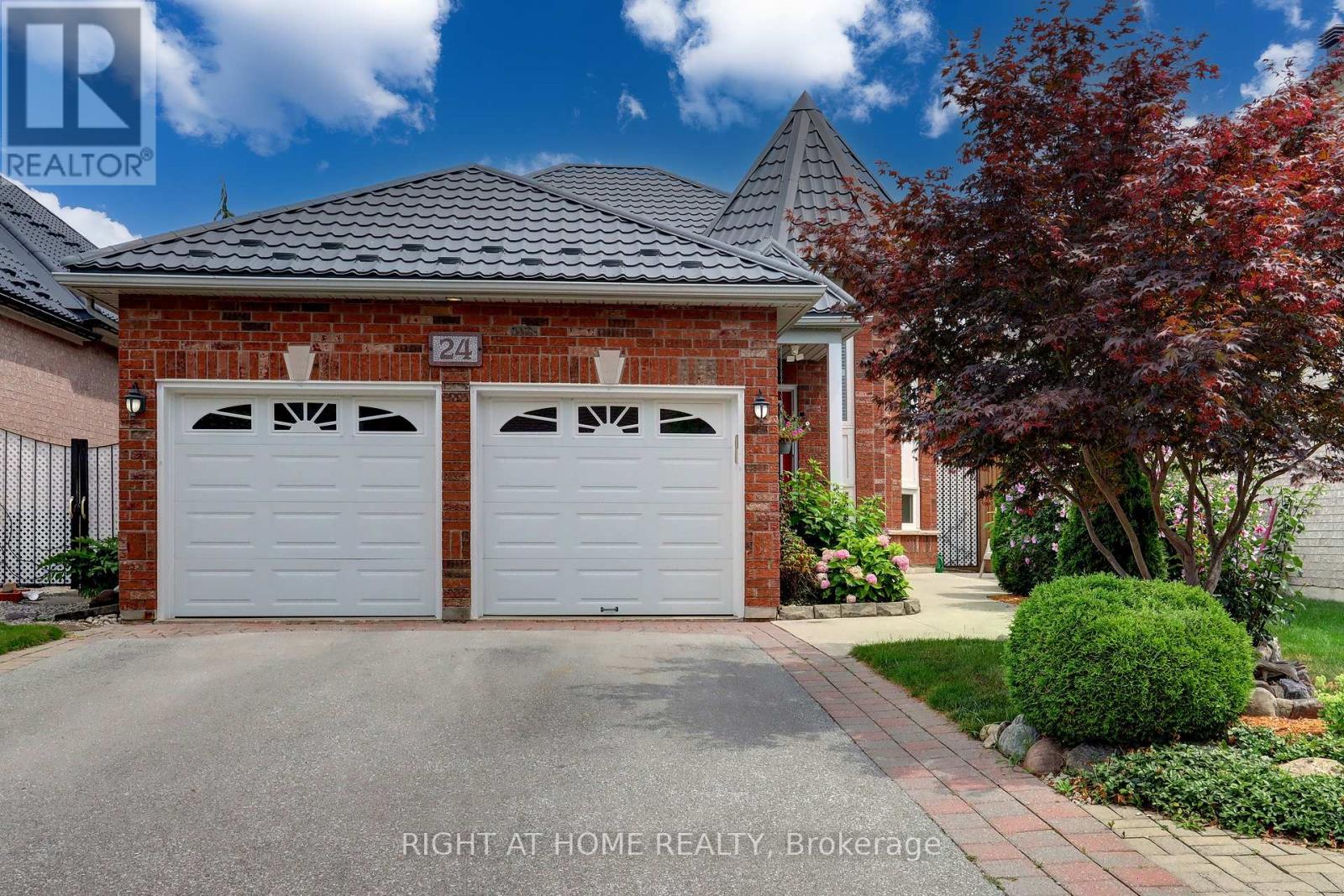 24 Huffmann Dr, Halton Hills, ON L7G 5W4