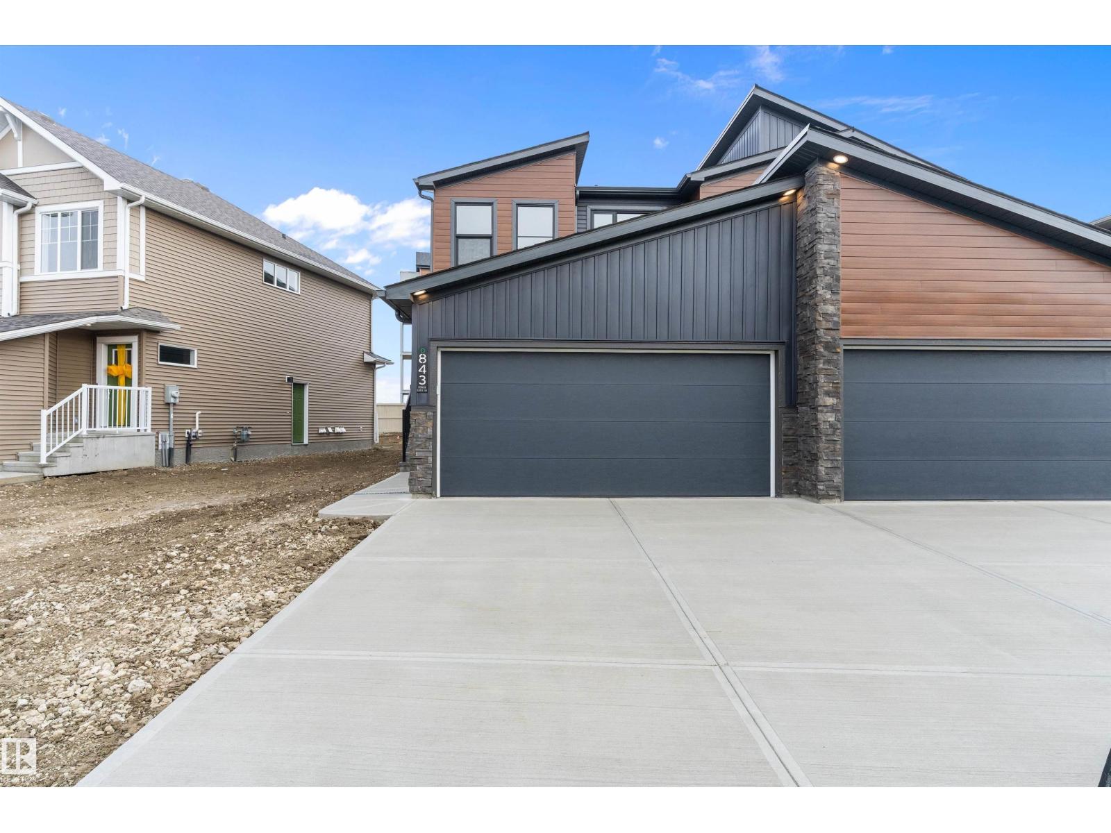 843 Rowan Cl SW, Edmonton, AB T6X 1A2
