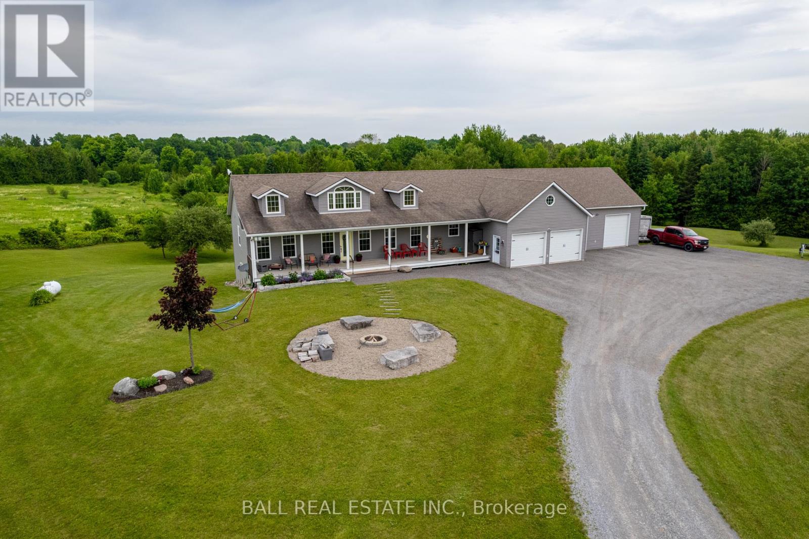 2120 Deer Bay Rd, Selwyn, ON K0L 2H0