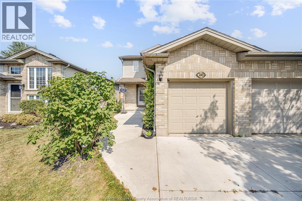 746 Michael Dr, Tecumseh, ON N8N 5A3