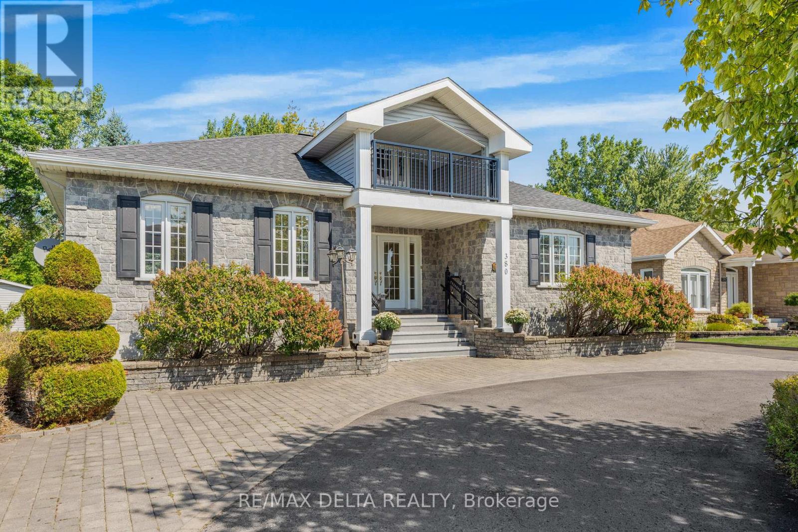 380 Albert St, Hawkesbury, ON K6A 3J8