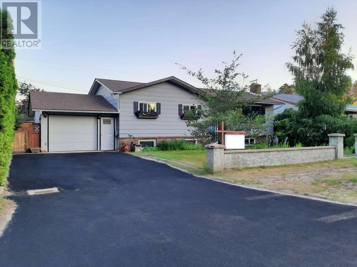 1323 7 Avenue Ave #1323, Valemount, BC V0E 2Z0