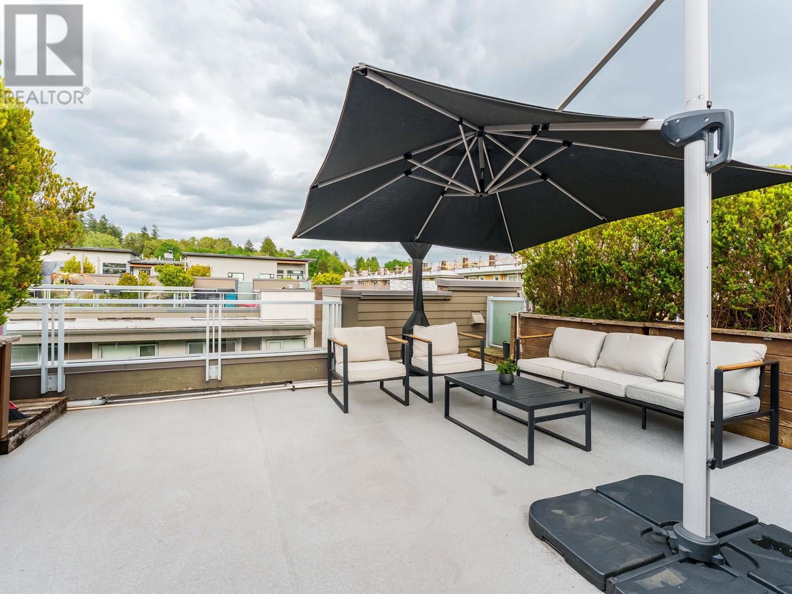 735 W 15th Street Unit 223, North Vancouver, BC V7M 0B8