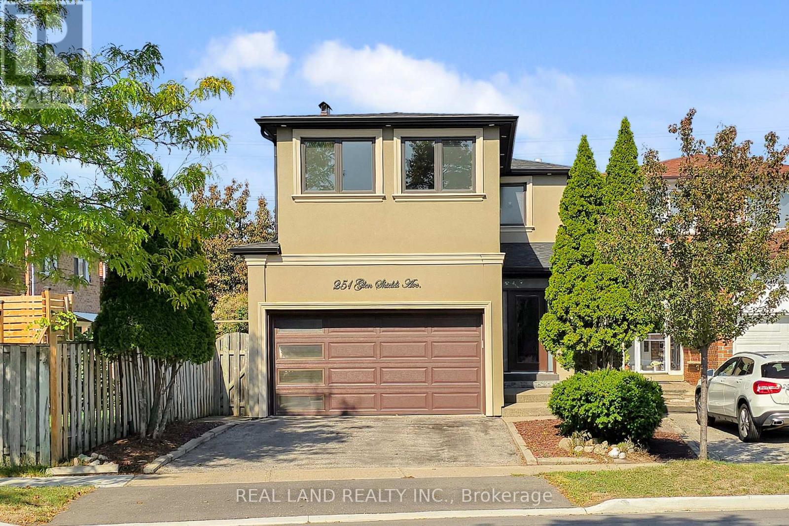 251 Glen Shields Ave, Vaughan, ON L4K 2R1