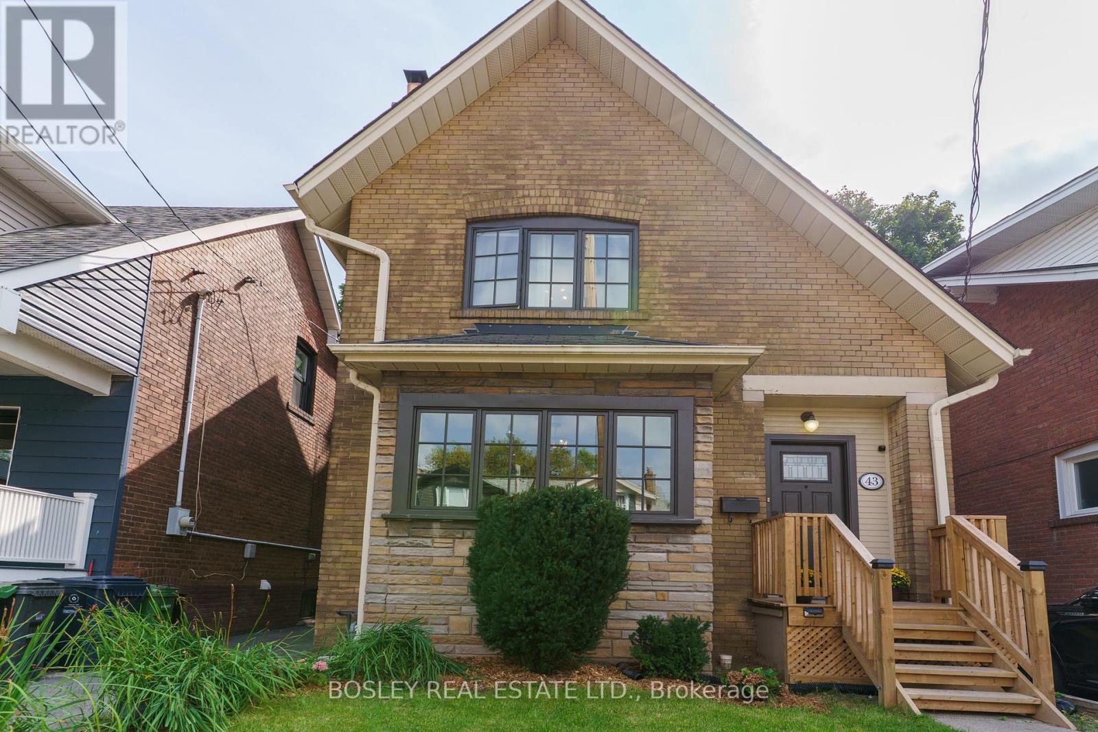 43 Eastwood Rd, Toronto, ON M4L 2C6