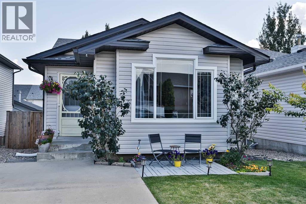 16 Blackfoot Ct W, Lethbridge, AB T1K 7P5