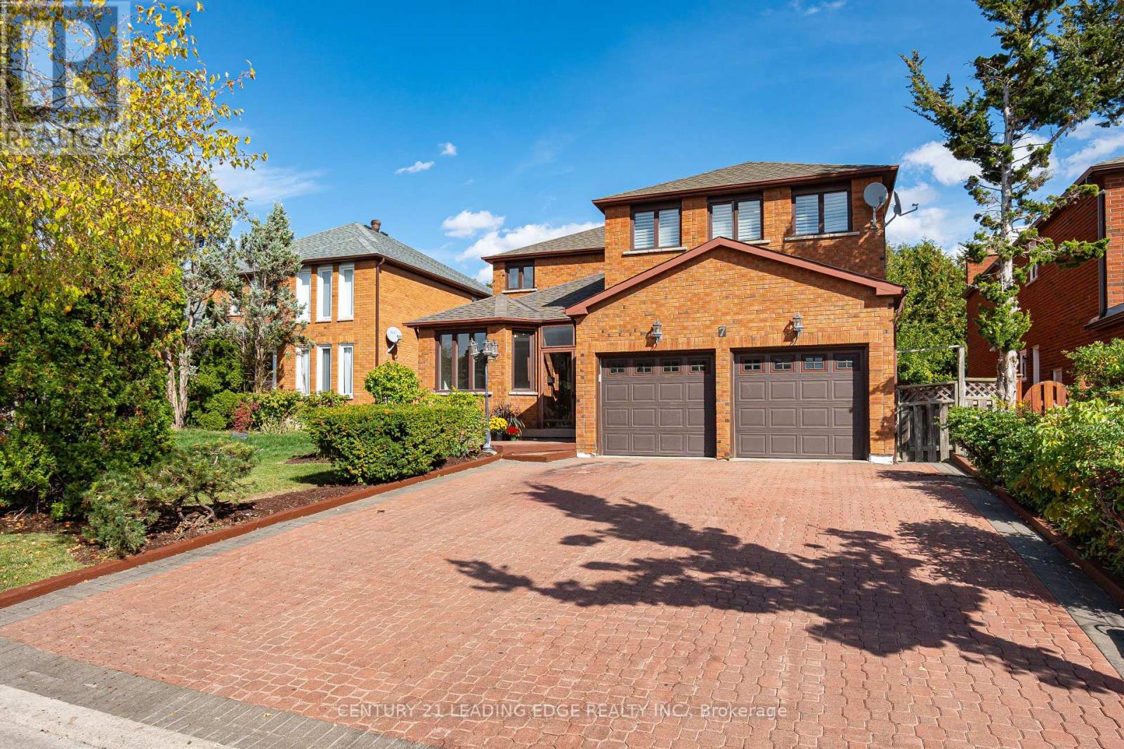 7 Delancey Cres, Markham, ON L3P 7E3
