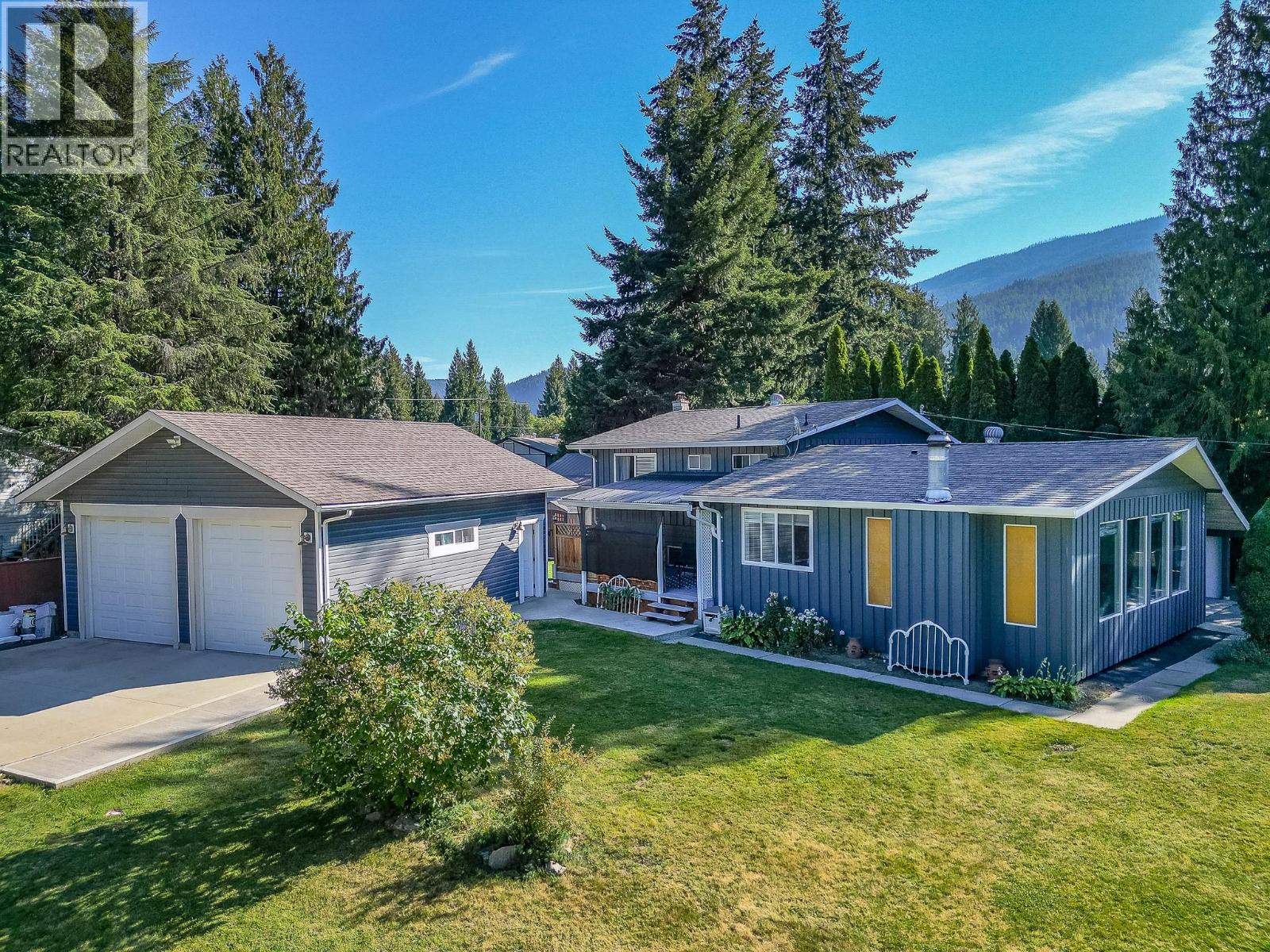 602 Maple St, Sicamous, BC V0E 2V1