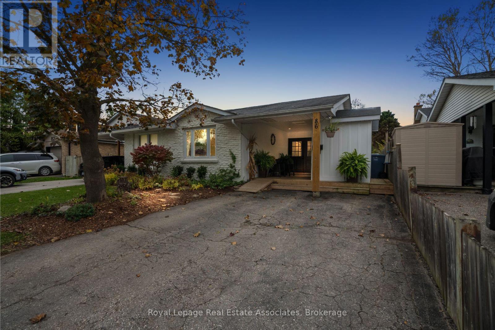 86 Queensdale Cres, Guelph, ON N1H 6W3