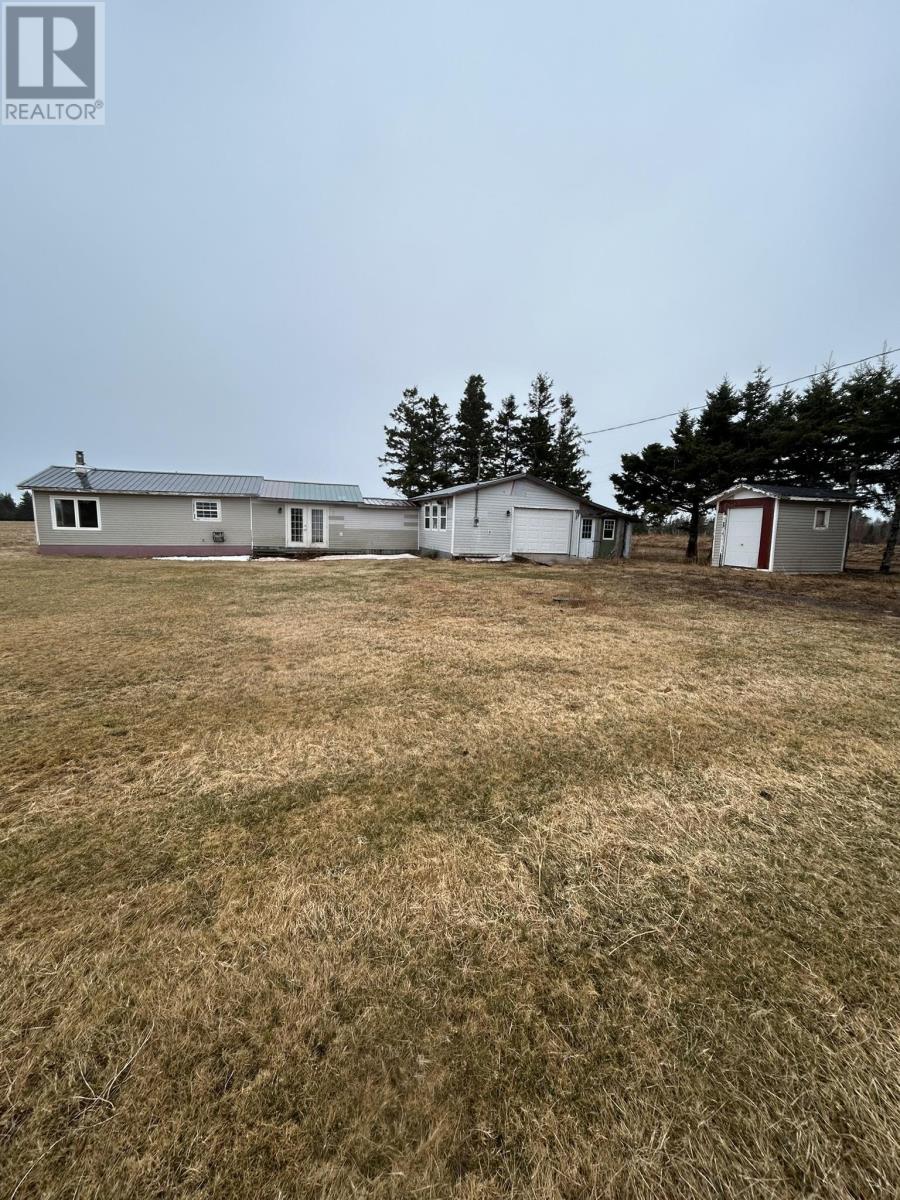2960 E Point Rd, Souris, PE C0A 2B0